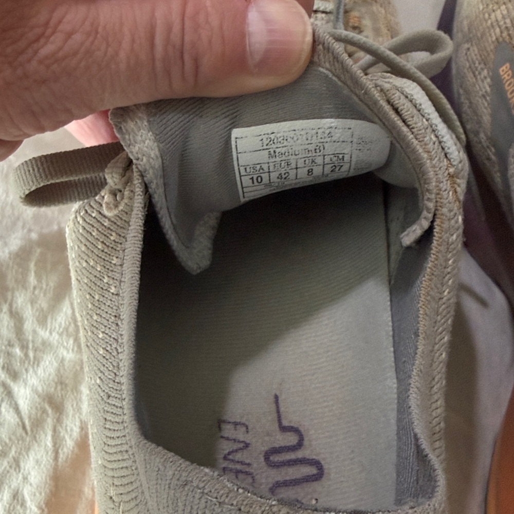 Brooks Light Gray Knit Running Shoes with Coral Accent - Picture 2 of 4